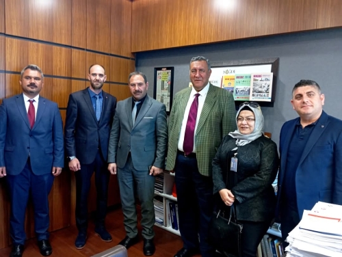 Yönetim Kurulumuz tarafından Türkiye Büyük Millet Meclisi ziyareti yapılarak, Tüm Siyasi partilerimizin Milletvekillerine; Sağlık Bakanlığı, Aile Sosyal Hizmetler, ASM çalışanları, Kadroya geçemeyen HBYS personelleri ve Göçmen Sağlık Merkezlerin'de çalışmakta olan emekçilerimiz için oluşturulan gen