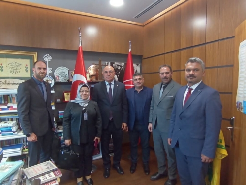 Yönetim Kurulumuz tarafından Türkiye Büyük Millet Meclisi ziyareti yapılarak, Tüm Siyasi partilerimizin Milletvekillerine; Sağlık Bakanlığı, Aile Sosyal Hizmetler, ASM çalışanları, Kadroya geçemeyen HBYS personelleri ve Göçmen Sağlık Merkezlerin'de çalışmakta olan emekçilerimiz için oluşturulan gen