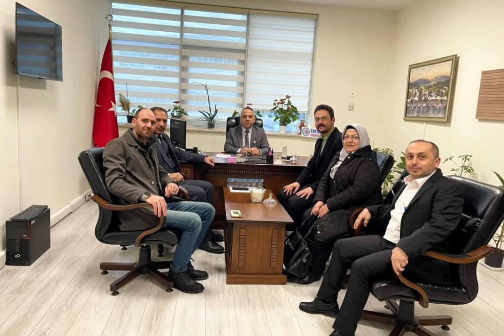 Genel Başkanımız Menduh Tığtepe, Genel Başkan Yardımcımız Şerife Akdemir, Mali Sekreter Serdar Çolak, ÇORUM İl Başkanlığımız Tarafından Hitit Üniversitesi Erol Olcak Eğitim ve Araştırma Hastanesi Müdürü Kadir KOCATÜRK ziyareti gerçekleştirildi.