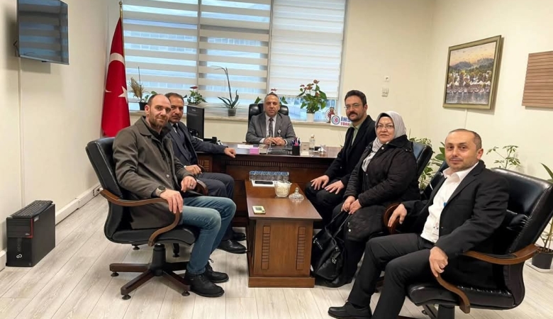 Genel Başkanımız Menduh Tığtepe, Genel Başkan Yardımcımız Şerife Akdemir, Mali Sekreter Serdar Çolak, ÇORUM İl Başkanlığımız Tarafından Hitit Üniversitesi Erol Olcak Eğitim ve Araştırma Hastanesi Müdürü Kadir KOCATÜRK ziyareti gerçekleştirildi.